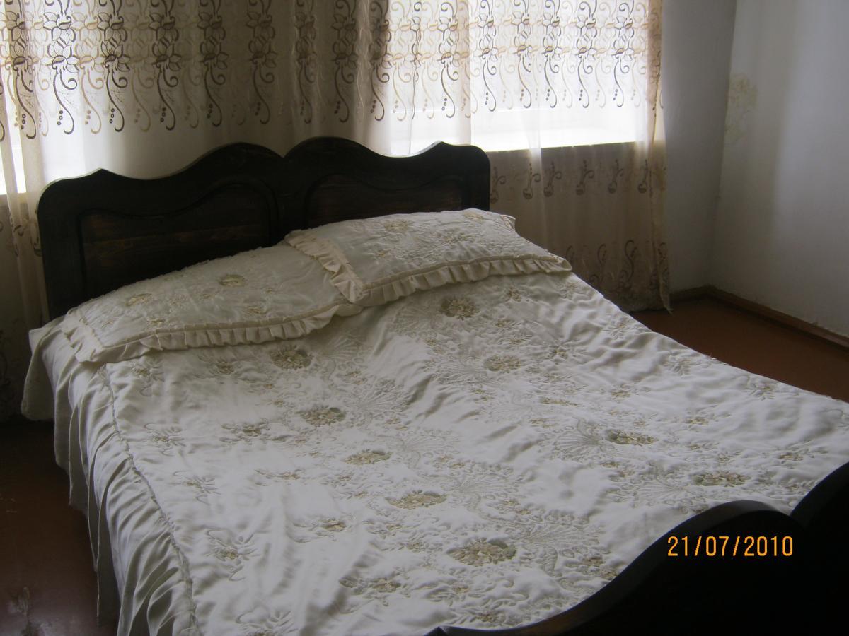 Гостевой Дом В Горисе Hotel Ngoại thất bức ảnh